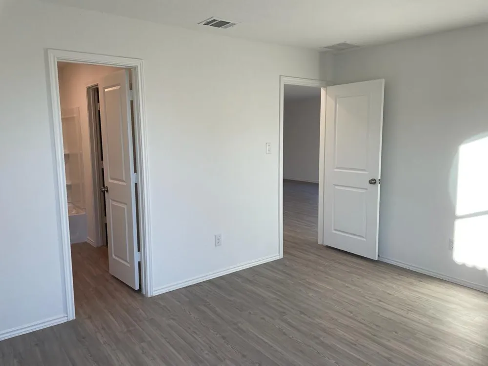 5929 Antonio Place Seguin, TX 78155