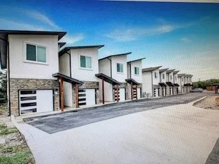 21200 Portsmouth Cv #5