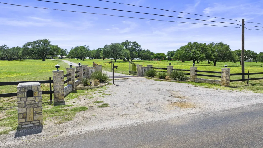 539 Oak Vista Drive Burnet, TX 78611