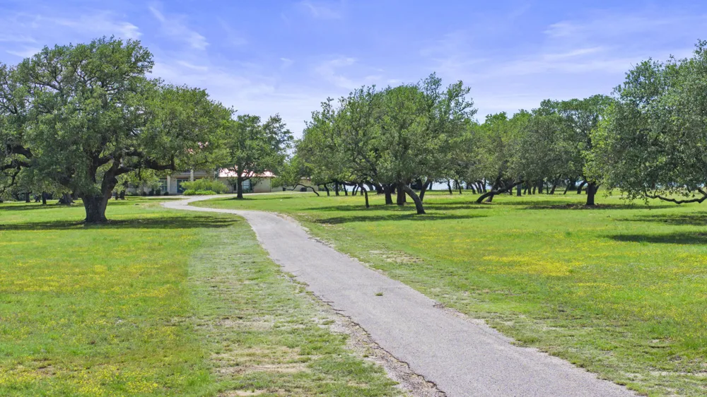 539 Oak Vista Drive Burnet, TX 78611