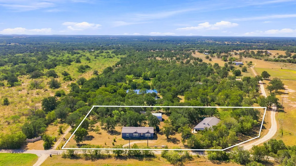 615 Green Acre Drive Dale, TX 78616