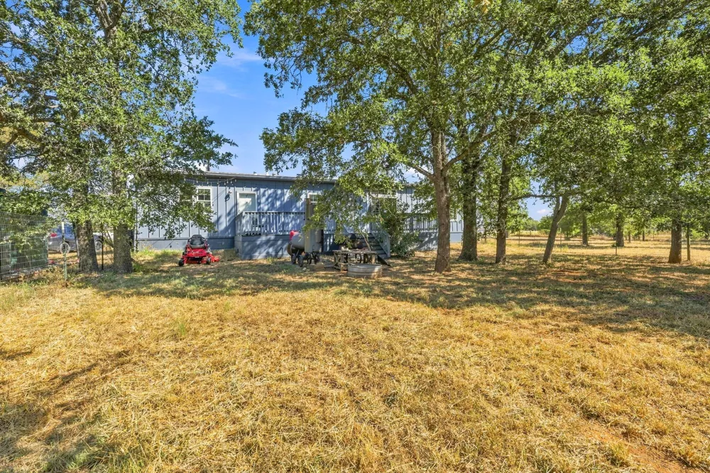 615 Green Acre Drive Dale, TX 78616