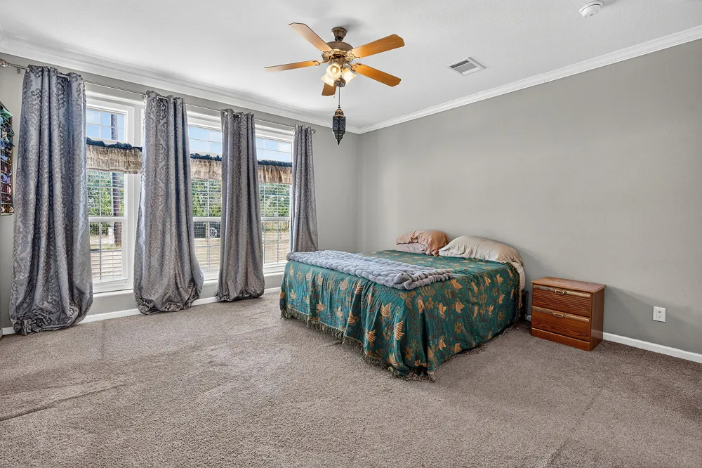 615 Green Acre Drive Dale, TX 78616