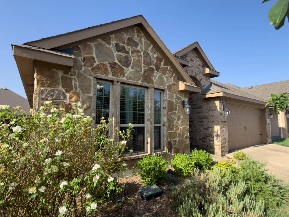 3149 Honeycomb Way Royse City, TX 75189