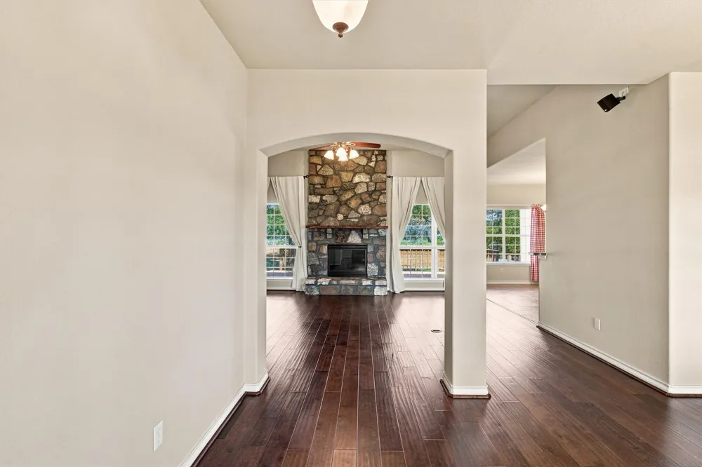 9729 FM 775 Floresville, TX 78114