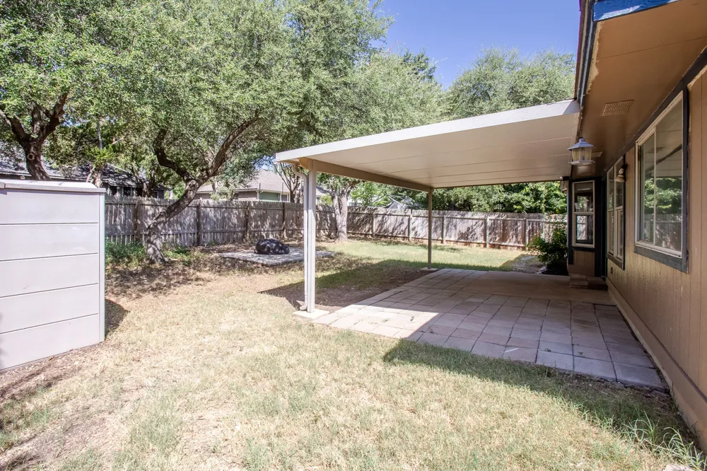605 Clear Spring Lane Leander, TX 78641