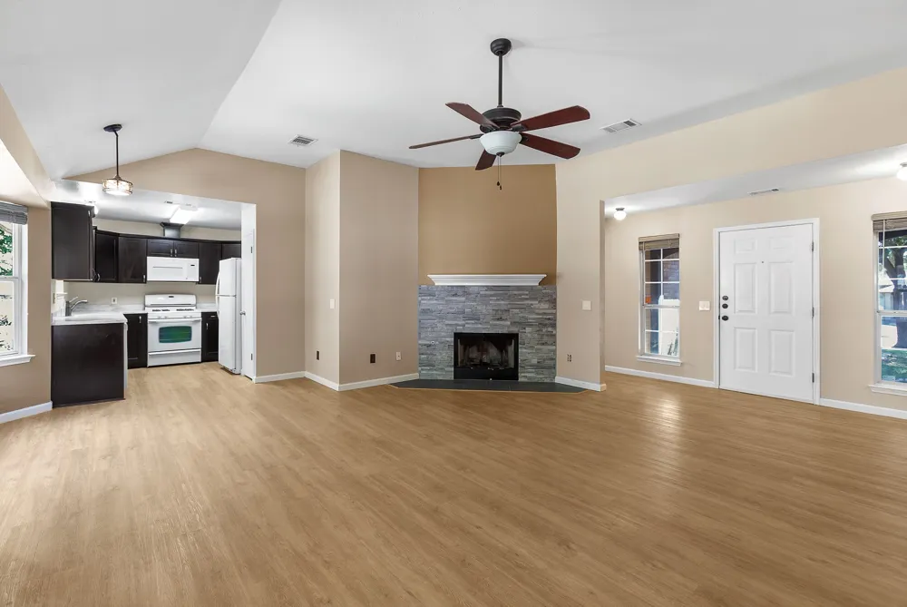 605 Clear Spring Lane Leander, TX 78641