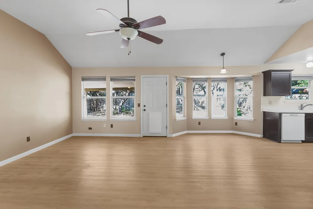 605 Clear Spring Lane Leander, TX 78641