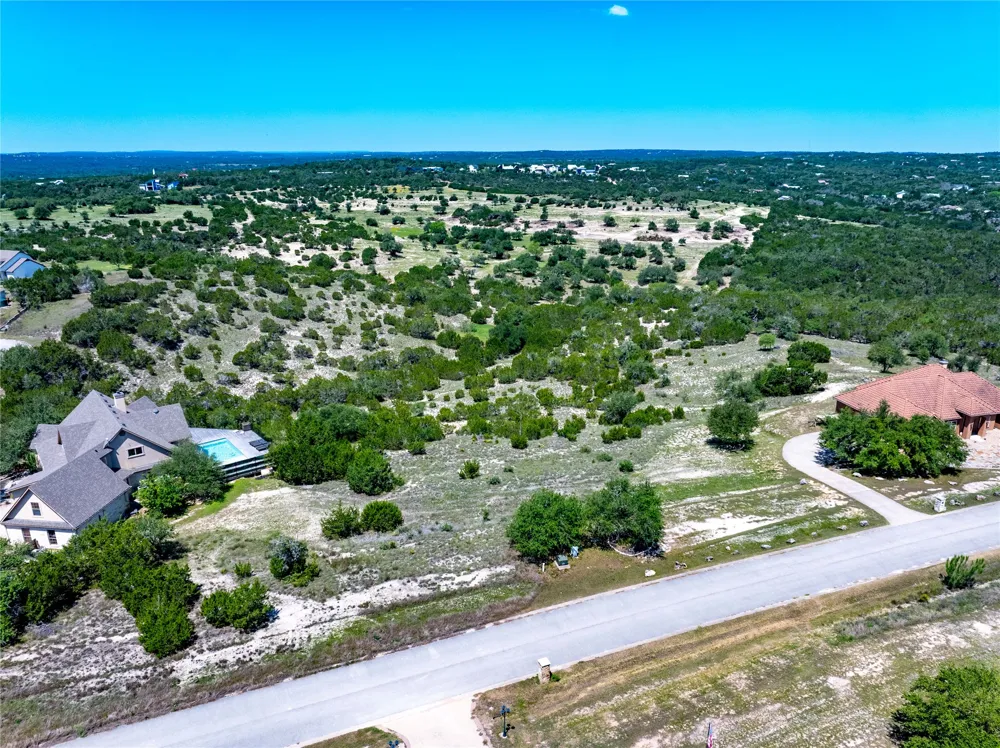 129 Cartman Overlook Dripping Springs, TX 78620