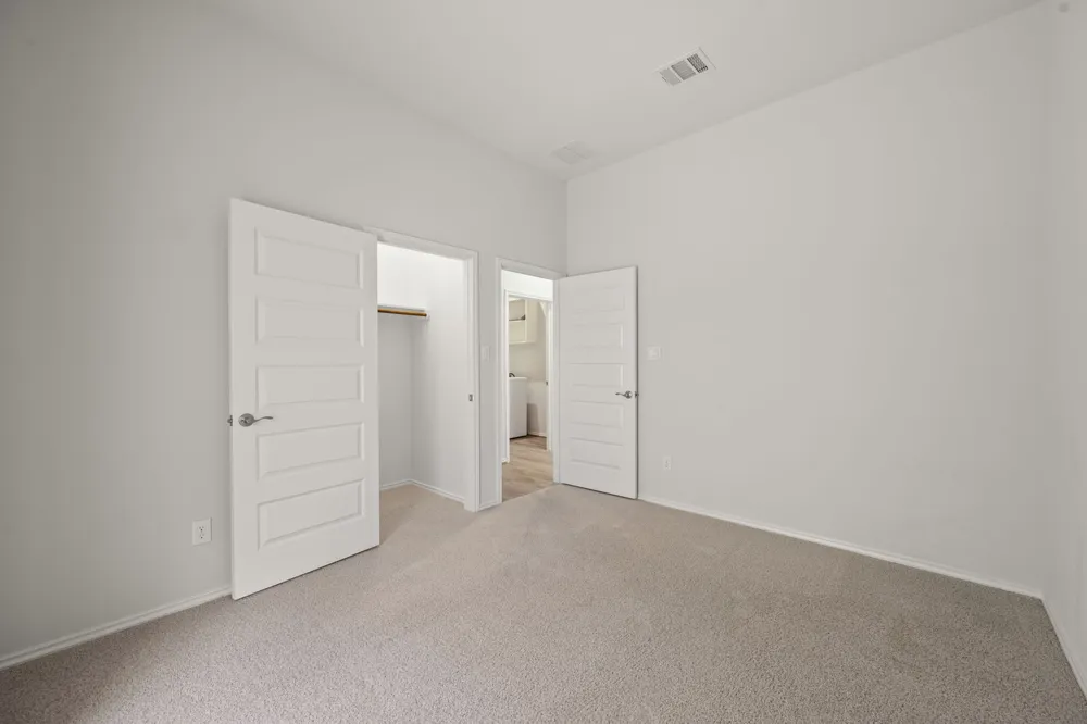 1113 Round Mountain Pass Georgetown, TX 78628