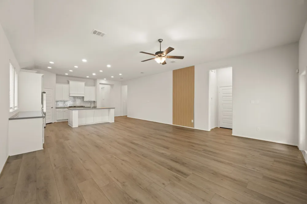 1113 Round Mountain Pass Georgetown, TX 78628