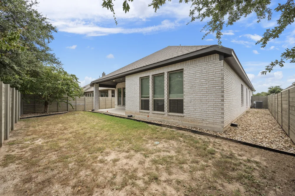 1113 Round Mountain Pass Georgetown, TX 78628