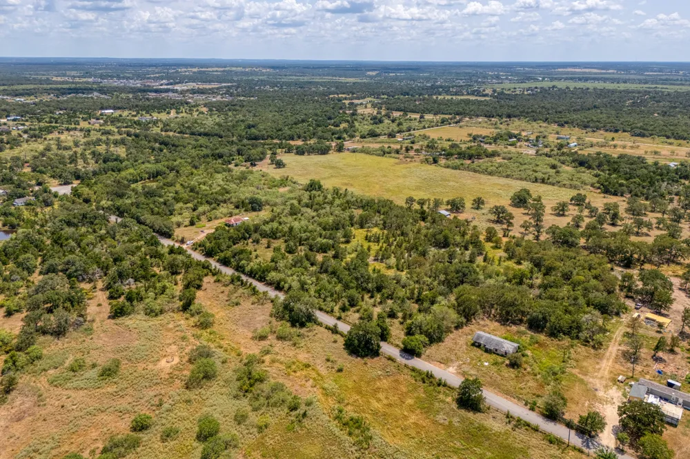 448 Jenkins Road Cedar Creek, TX 78612