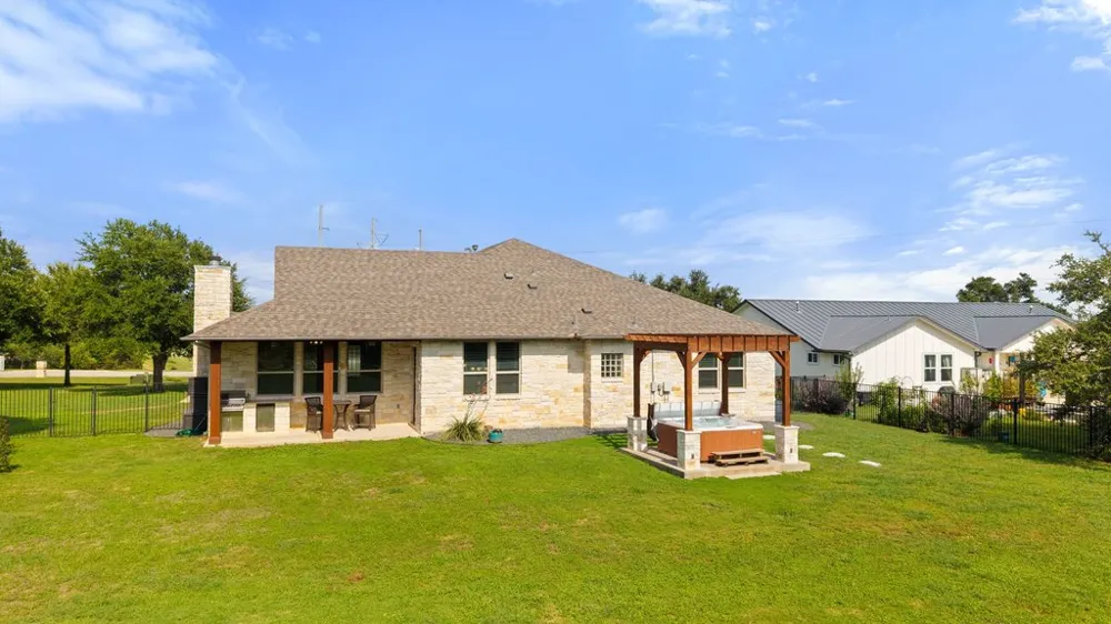10183 Brangus Road Driftwood, TX 78619