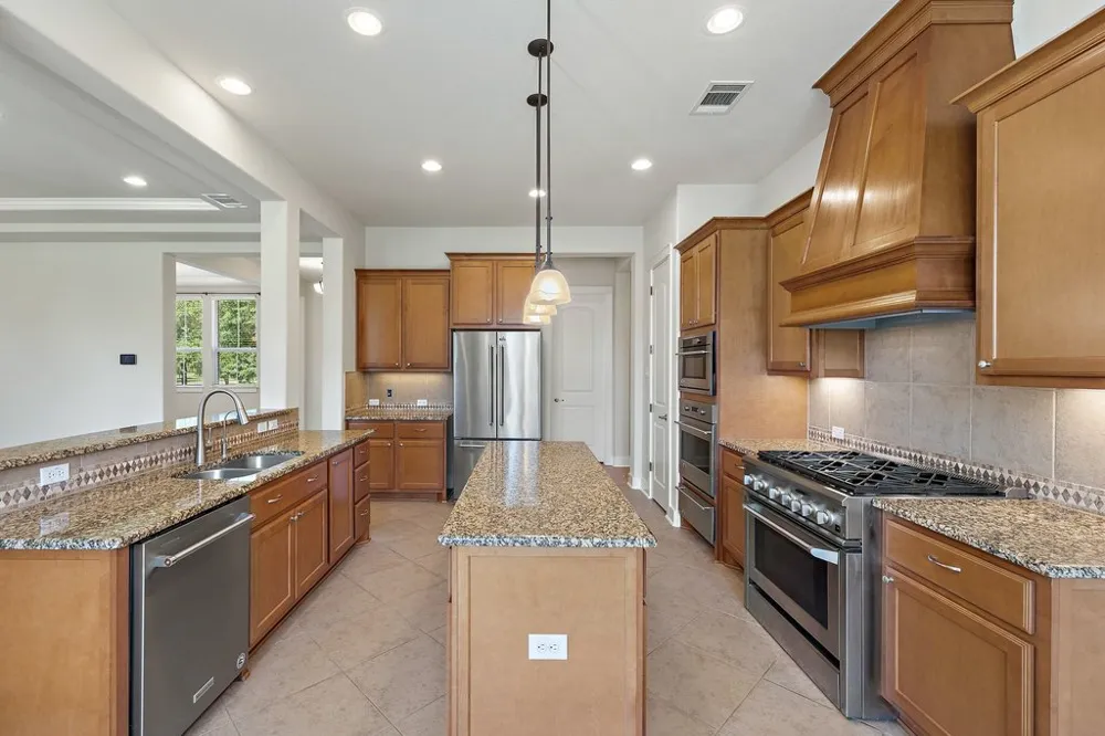 10183 Brangus Road Driftwood, TX 78619