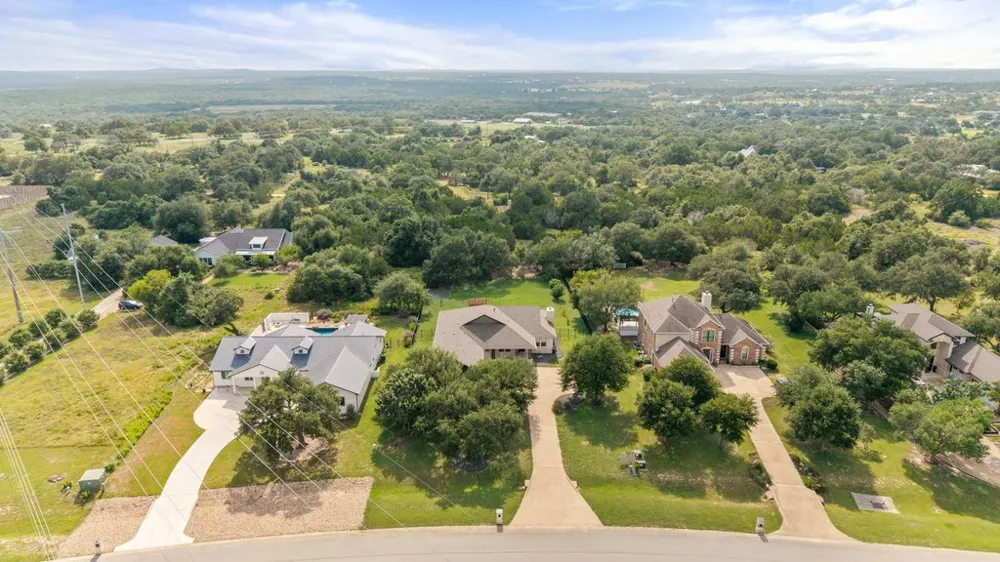 10183 Brangus Road Driftwood, TX 78619