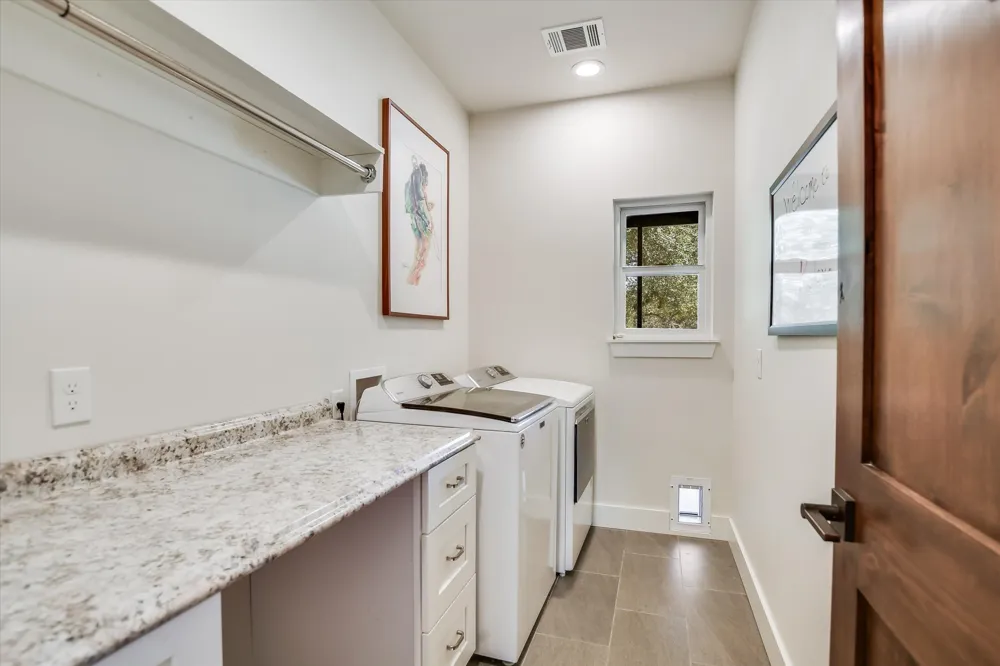 14900 Crosscreek Drive Austin, TX 78737