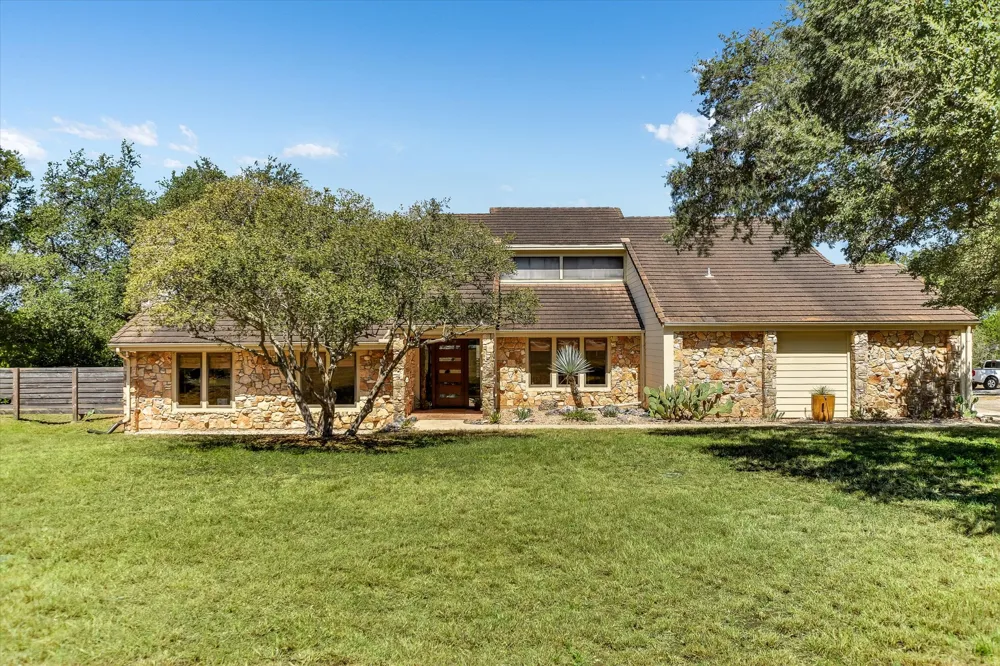 14900 Crosscreek Drive Austin, TX 78737