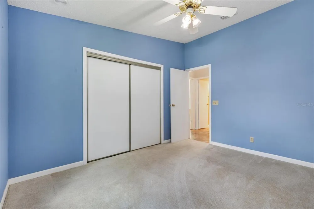 1532 E SCHWARTZ BOULEVARD Lady Lake, FL 32159