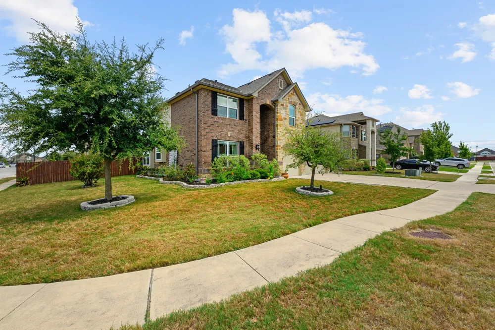 4100 Godwit Drive Pflugerville, TX 78660