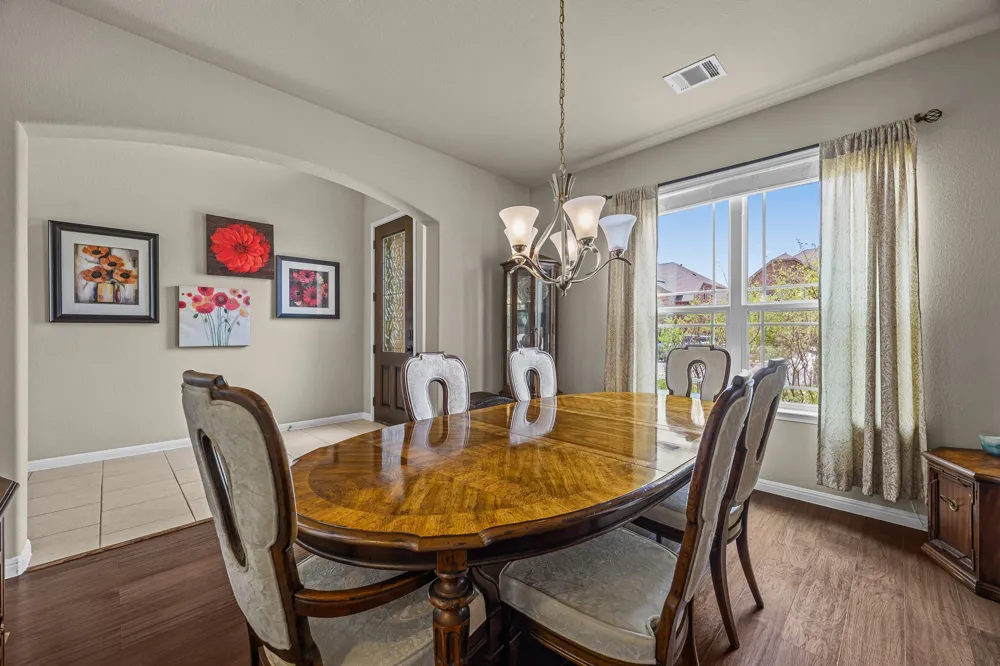 4100 Godwit Drive Pflugerville, TX 78660