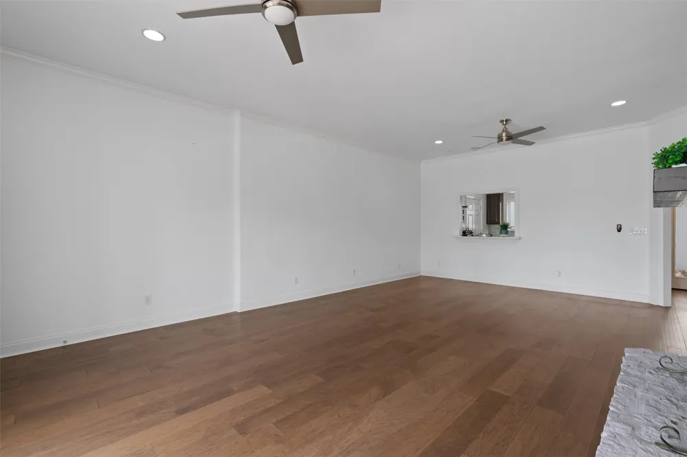 411 Seawind Lakeway, TX 78734