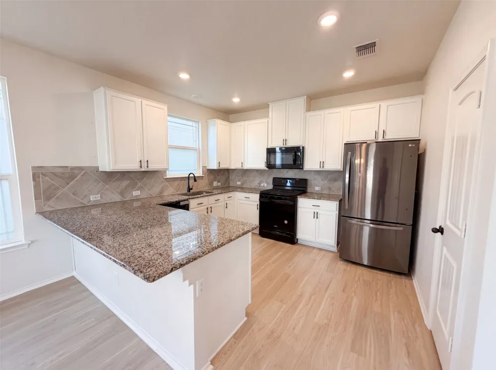 252 Sage Derby Drive #90 Hutto, TX 78634