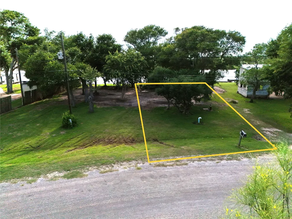 1828 Creekside Drive Sargent, TX 77414