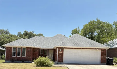 211 Fox Crossing