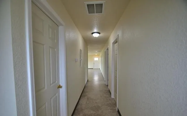 245 Cross Lake Drive Pleasanton, TX 78064