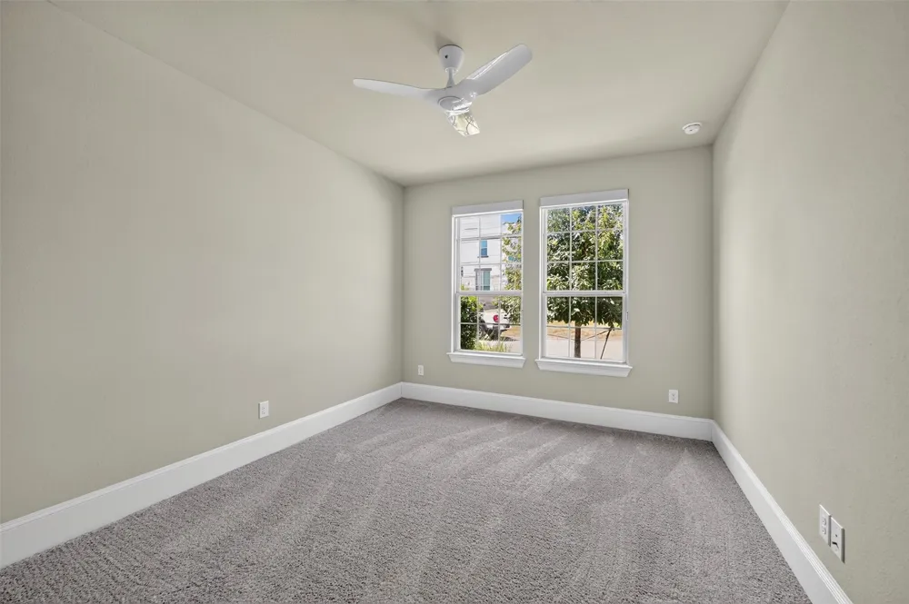 2400 Sunset Vista Circle #39 Spicewood, TX 78669