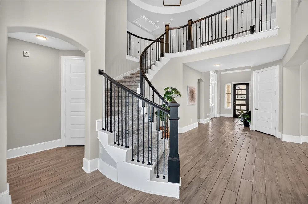 2400 Sunset Vista Circle #39 Spicewood, TX 78669