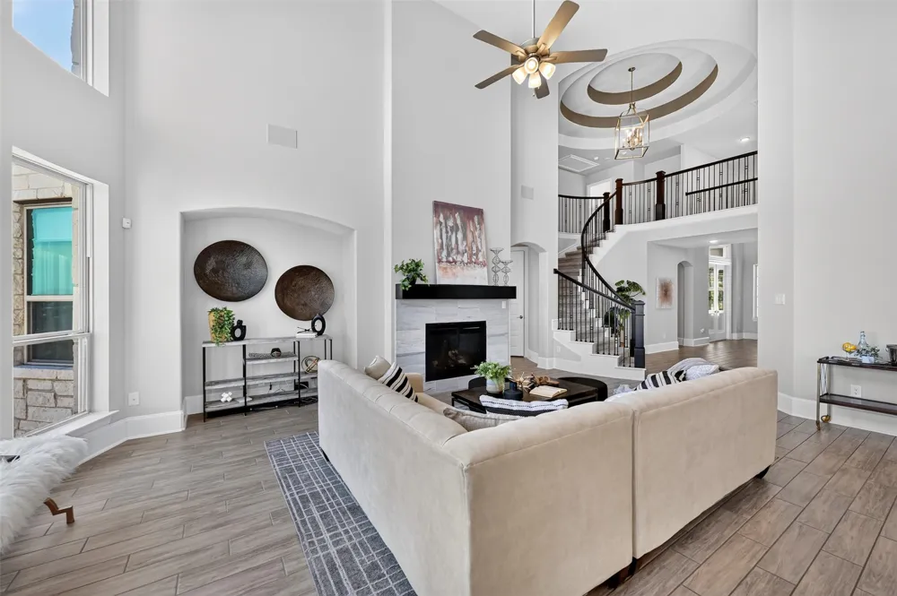 2400 Sunset Vista Circle #39 Spicewood, TX 78669