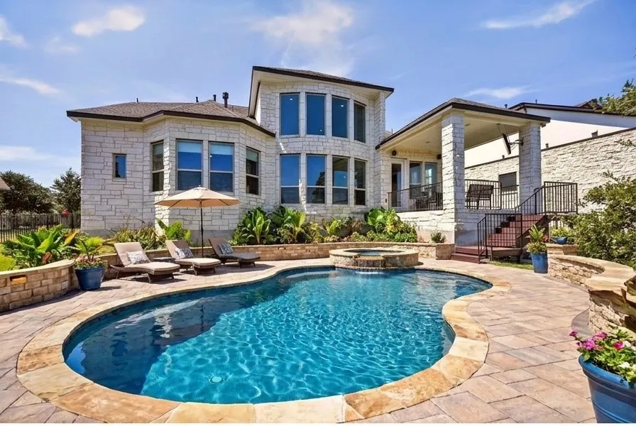 2400 Sunset Vista Circle #39 Spicewood, TX 78669