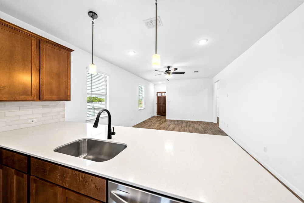 279 Rieber Road Kyle, TX 78640