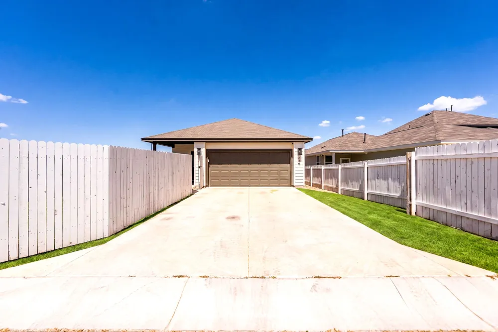 279 Rieber Road Kyle, TX 78640
