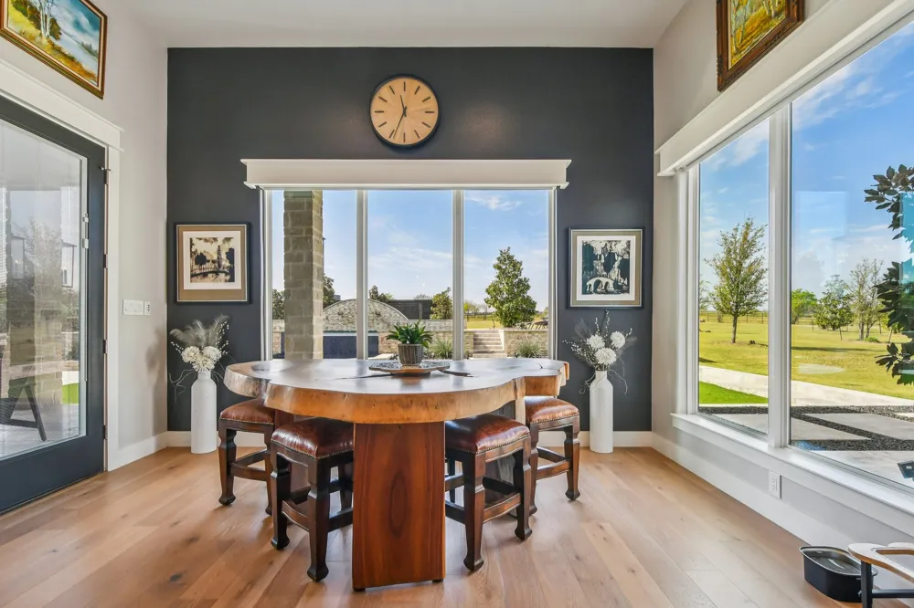 173 Via Lago Belton, TX 76513