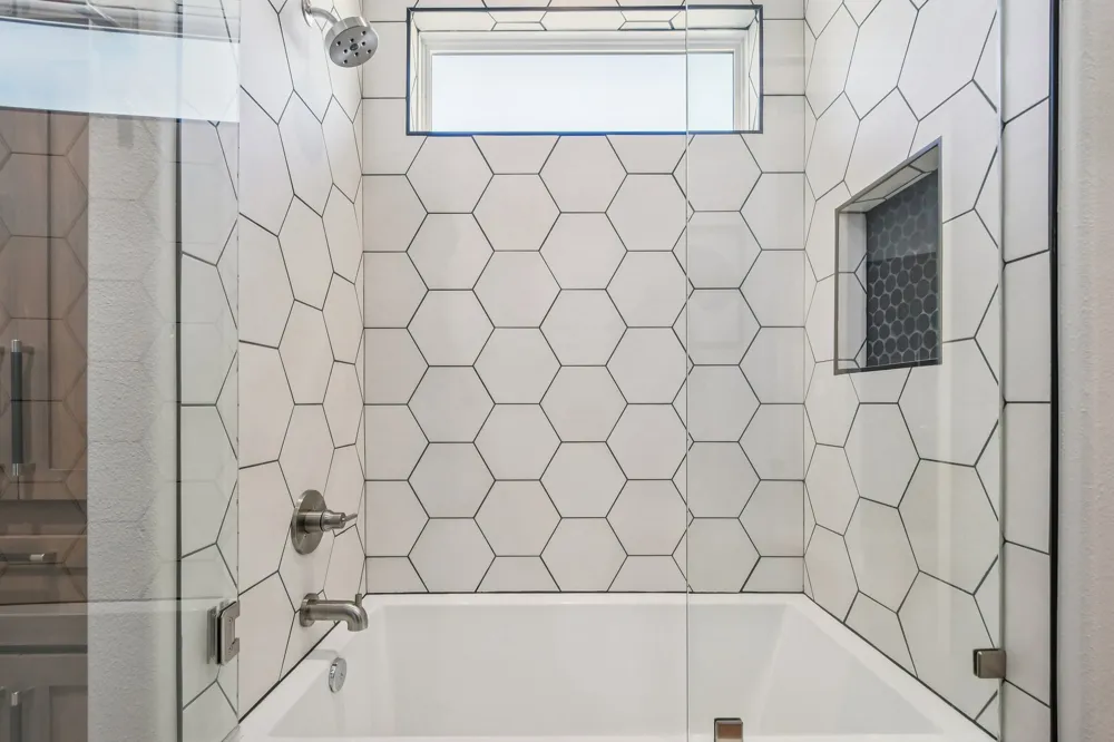 173 Via Lago Belton, TX 76513