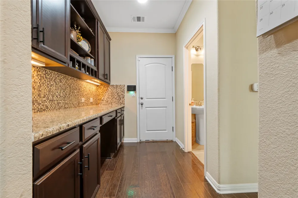 13400 Briarwick Drive #203 Austin, TX 78729