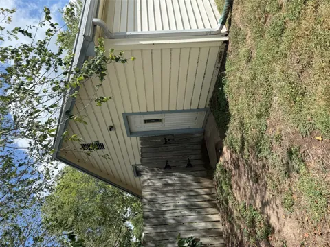 231 E Live Oak Street #B