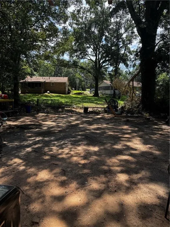 301 Essex Drive Jonesboro, GA 30238