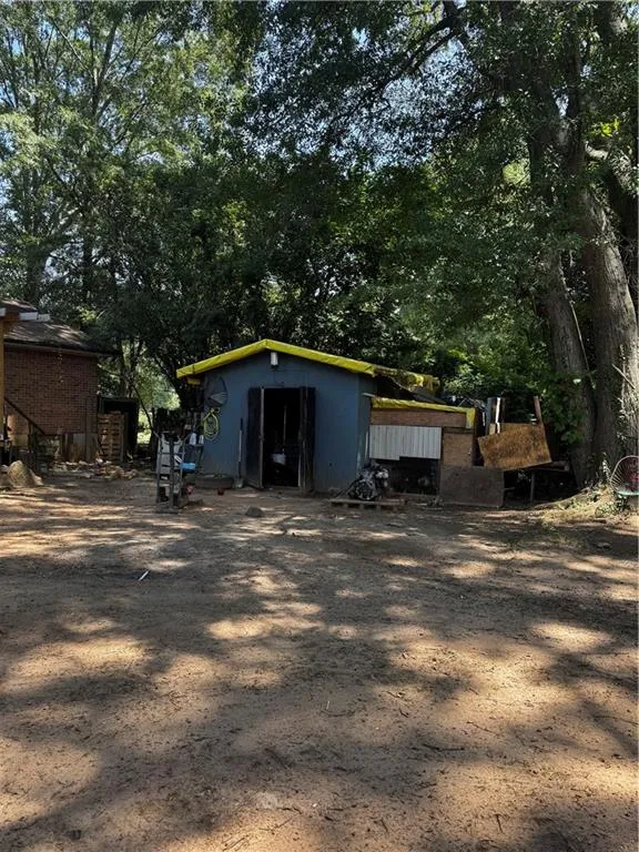 301 Essex Drive Jonesboro, GA 30238