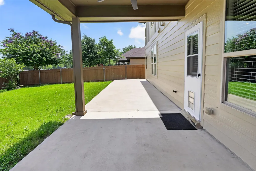 2004 Garretts Way Manchaca, TX 78652