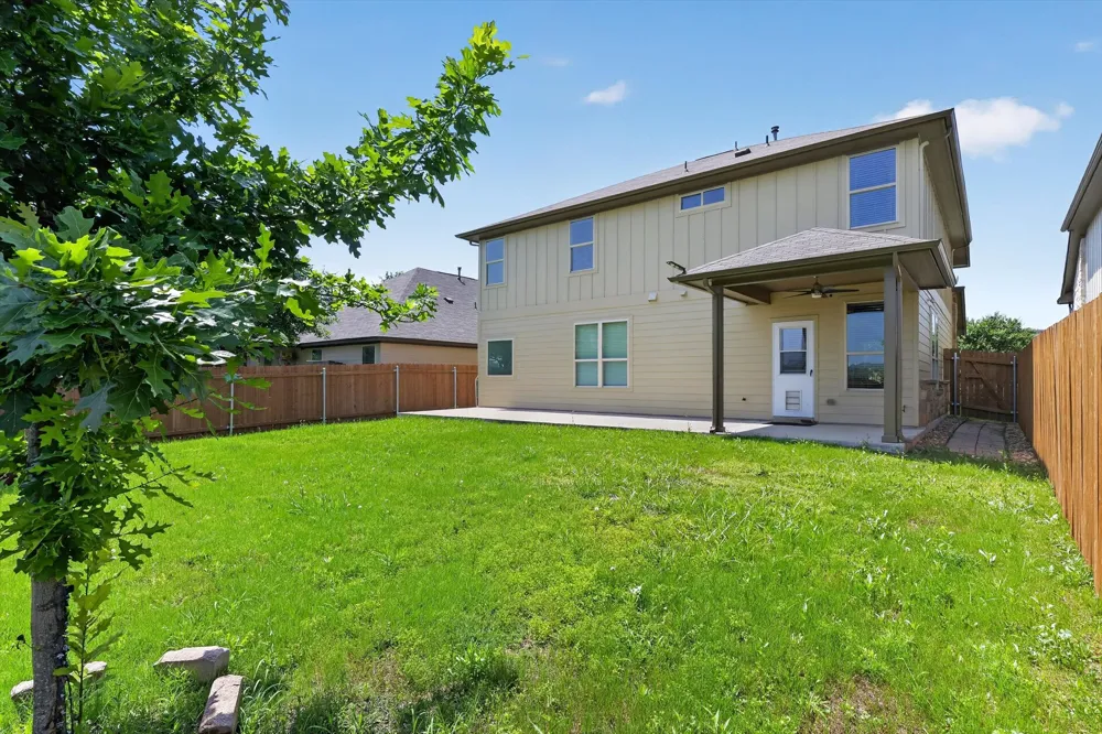 2004 Garretts Way Manchaca, TX 78652
