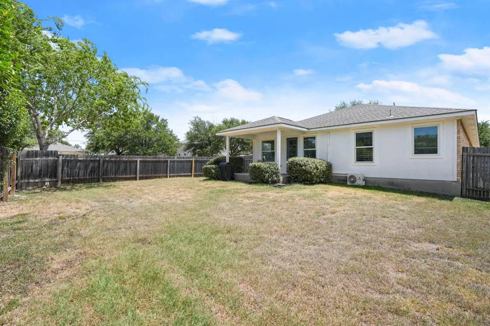 1511 Nettie Drive Leander, TX 78641