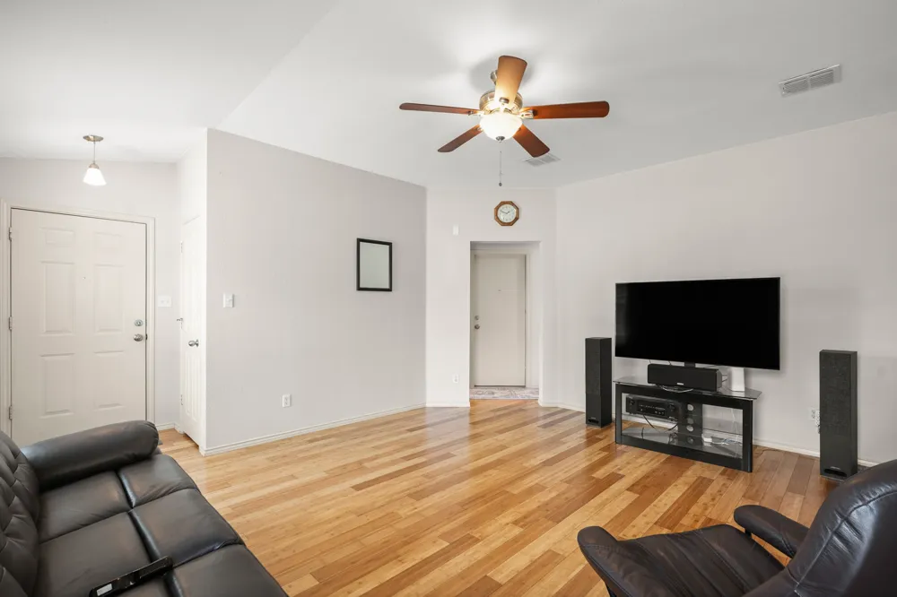 1511 Nettie Drive Leander, TX 78641
