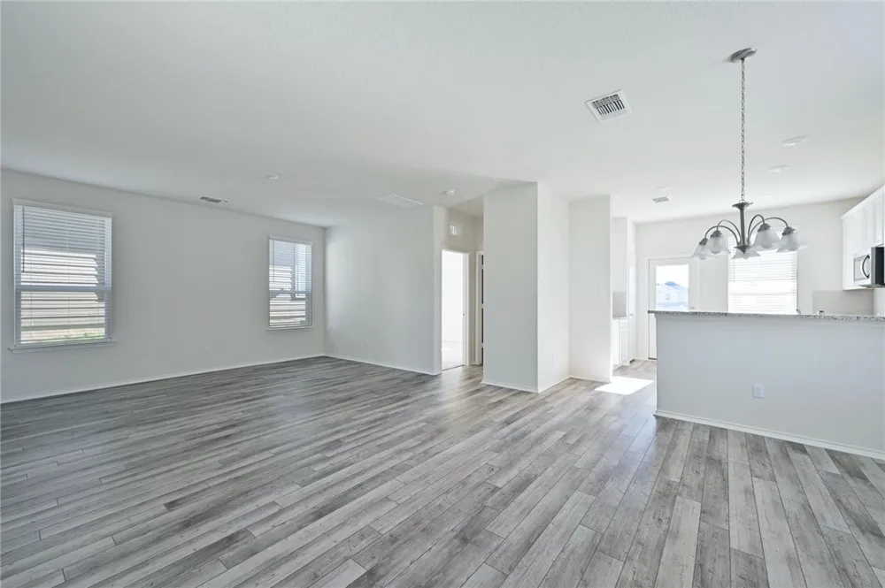 147 Longstraw Drive Buda, TX 78610