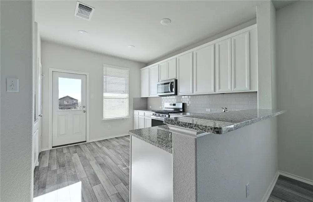 147 Longstraw Drive Buda, TX 78610