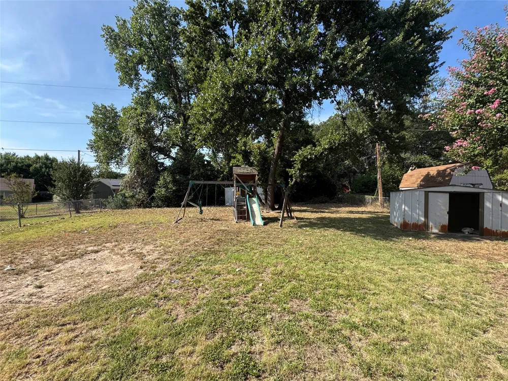 732 Dunaway Lane Azle, TX 76020