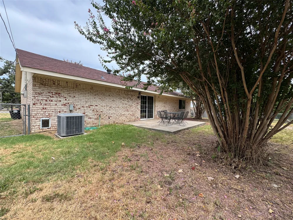 732 Dunaway Lane Azle, TX 76020